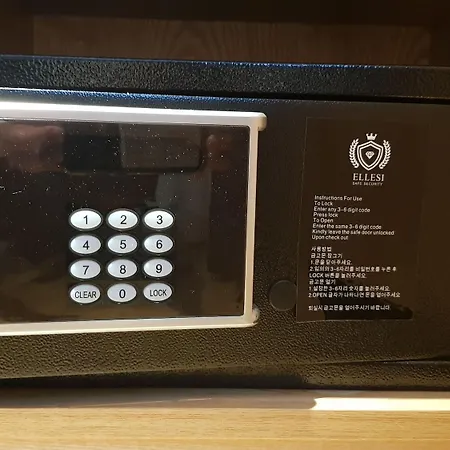 Reborn Suwon Silkroad Hotel Exterior photo