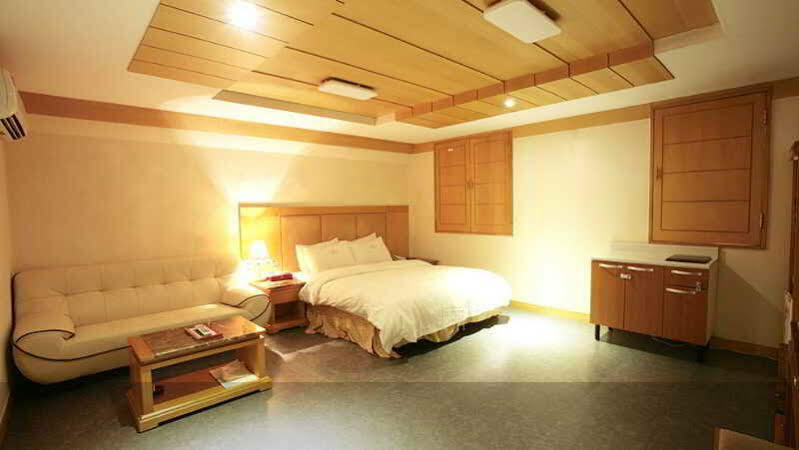 Reborn Silkroad Hotel 3*
